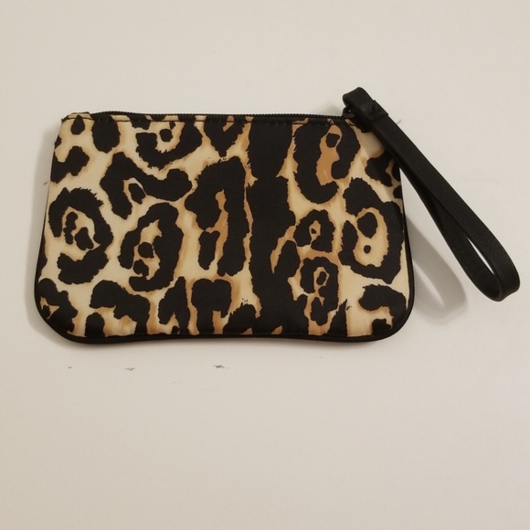 NEW Victoria's Secret Cheetah Print Wristlet - Picture 2 of 5